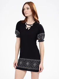 Short-sleeve semi-fitted tunic