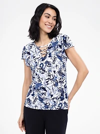 Short-sleeve semi-fitted t-shirt