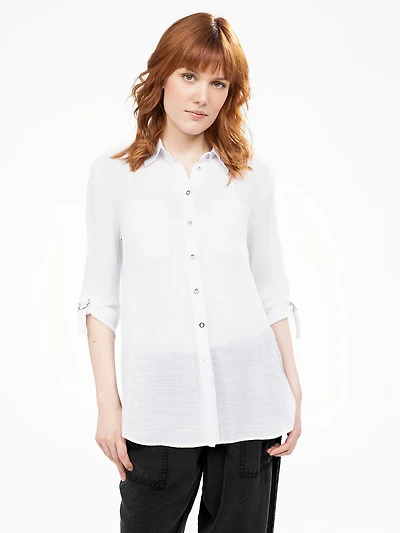 Loose tunic with buttons
