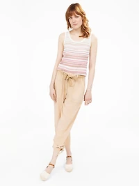 Narrow fitted pull-on capri