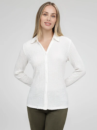 Long-sleeve semi-fitted blouse with buttons