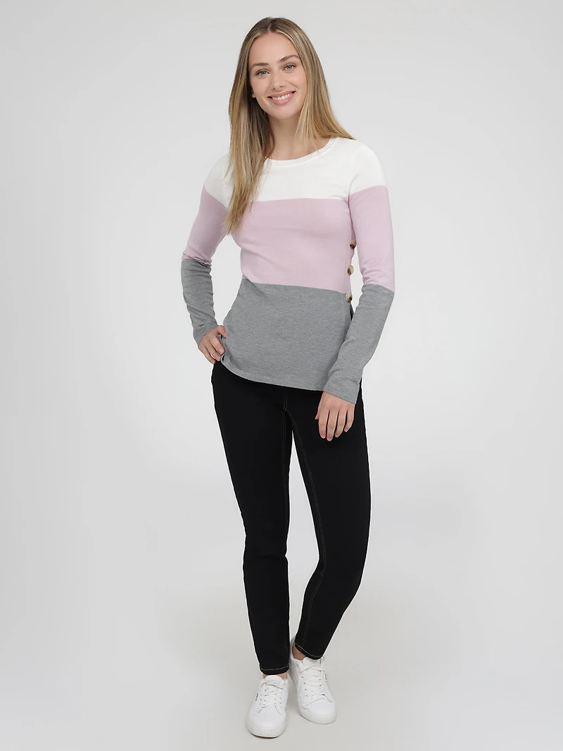 Long-sleeve semi-fitted pullover sweater