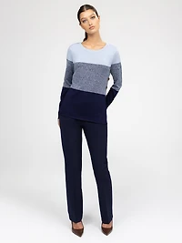 Long-sleeve semi-fitted pullover sweater