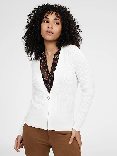 Long-sleeve semi-fitted knit cardigan