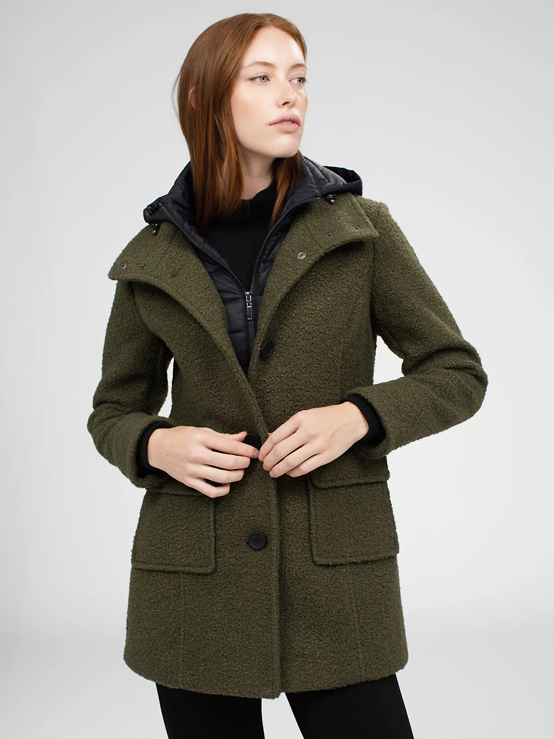 Mid-thigh semi-fitted coat