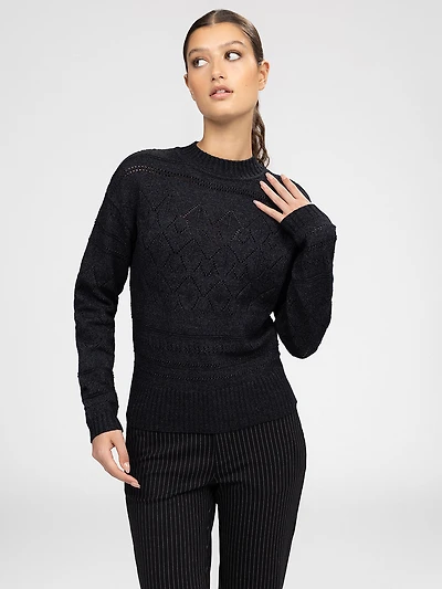 Long-sleeve semi-fitted pullover sweater