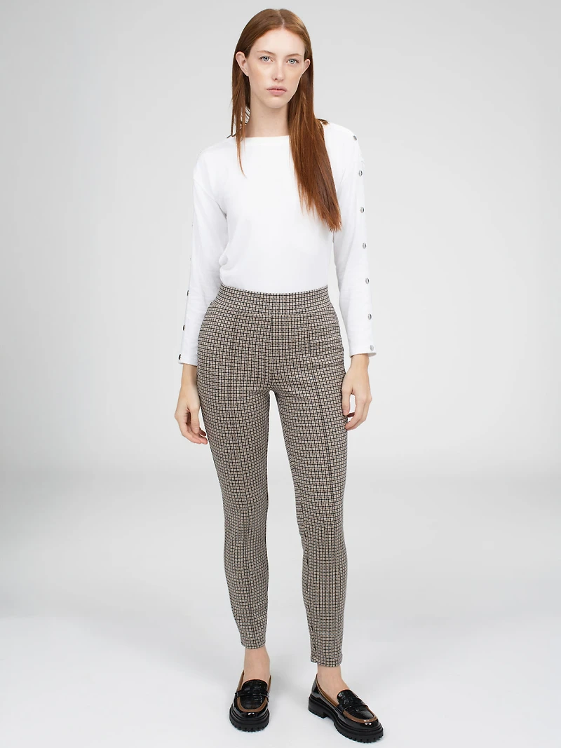 Skinny fitted pull-on pant