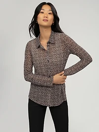 Long-sleeve semi-fitted blouse with buttons