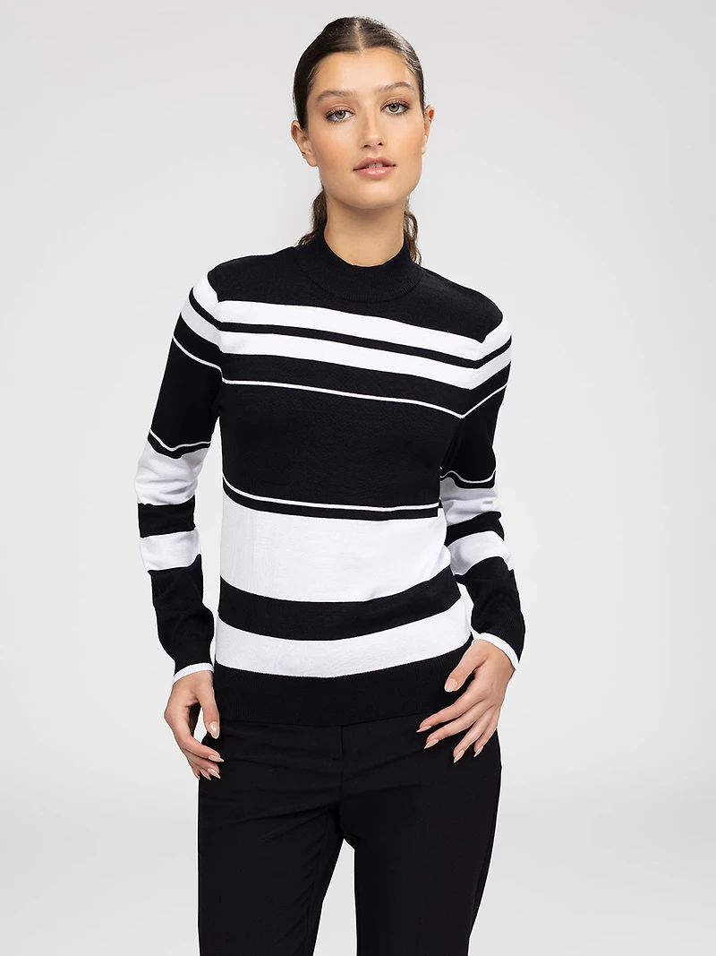 Long-sleeve semi-fitted pullover sweater