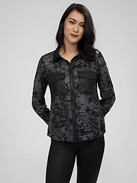 Long-sleeve blouse with buttons