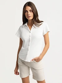Short-sleeve blouse with buttons
