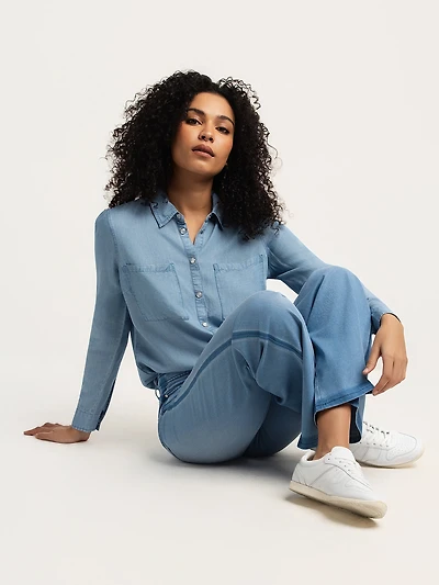 Long-sleeve blouse with buttons