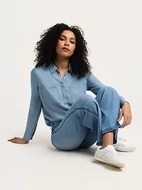 Long-sleeve blouse with buttons