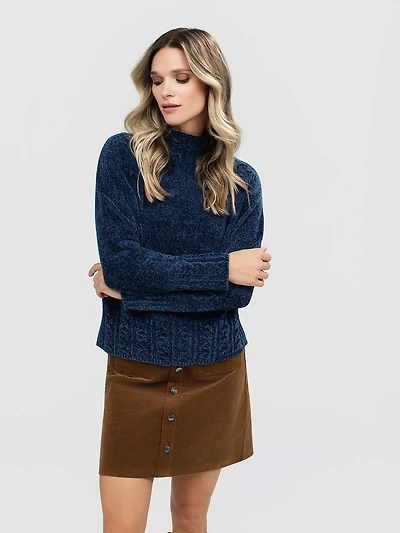 Long-sleeve pullover sweater