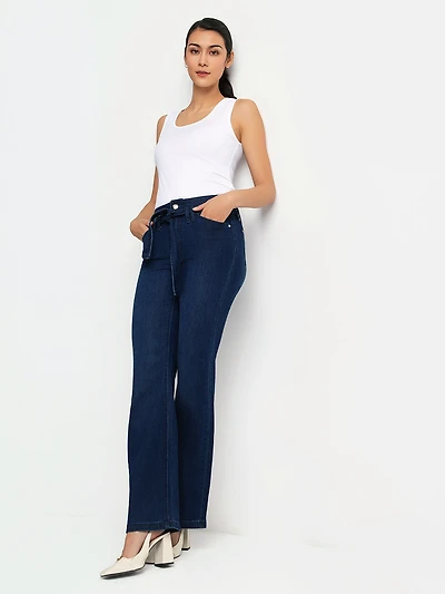 Jean à jambe droite