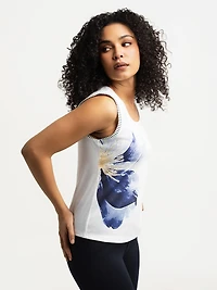 Semi-fitted tank top