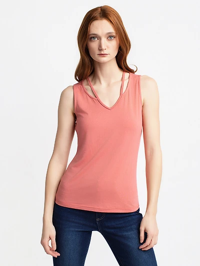 Semi-fitted tank top