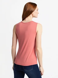 Semi-fitted tank top