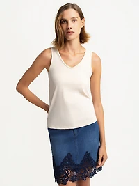 Semi-fitted tank top