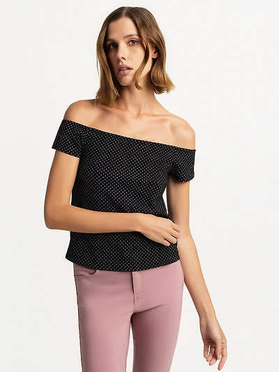 Semi-fitted tank top
