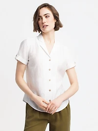 Short-sleeve blouse with buttons