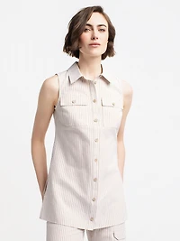 Sleeveless tunic with buttons