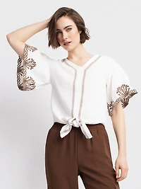Loose short-sleeve blouse