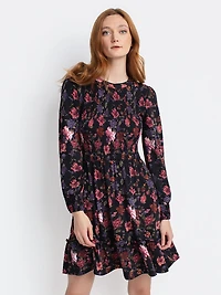 Robe courte évasée