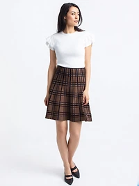 Short flared knit skirt