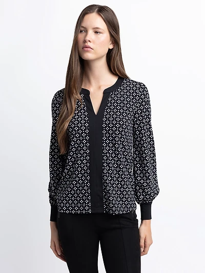 Semi-fitted long-sleeve top