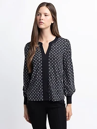Semi-fitted long-sleeve top