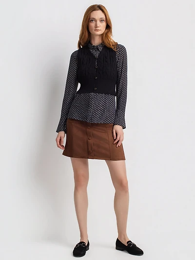 Sleeveless cropped top