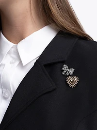 Brooch set