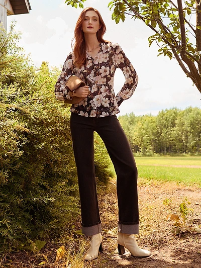Semi-fitted wide-leg jeans