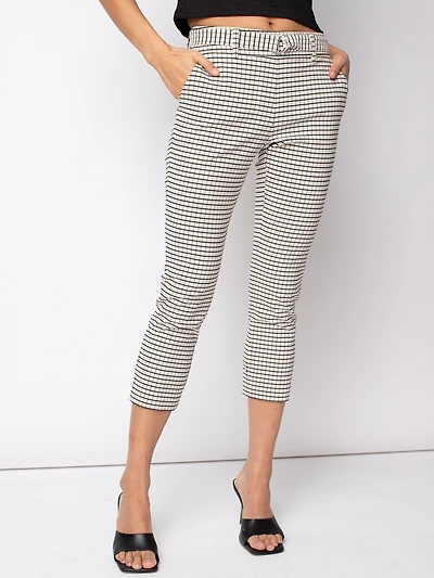 Straight fitted pull-on capri