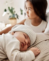 Baby 2-Piece Bird Print Long-Sleeve Tee & Pant Set