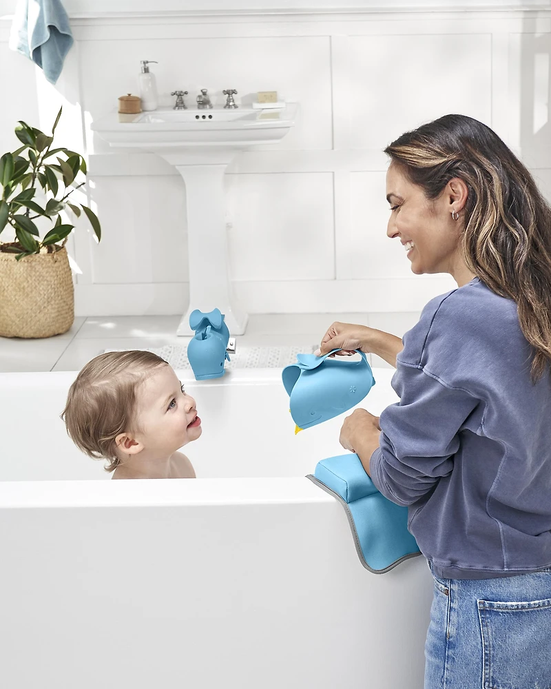 Moby Waterfall Bath Rinser