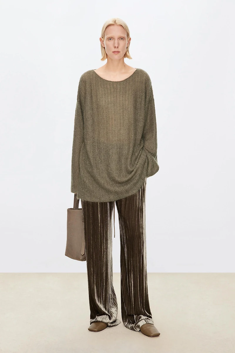 3D Pleated Silk Velvet Pants