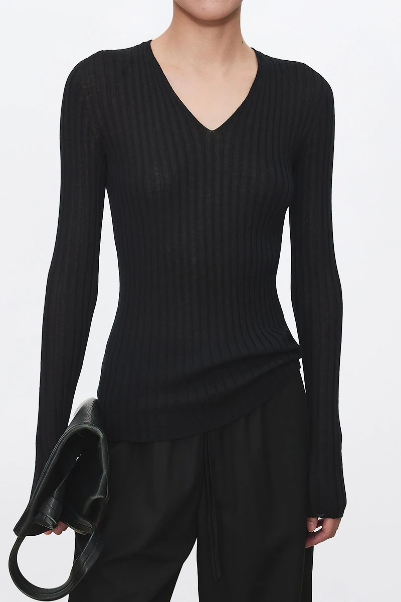 80s Fine-Spun Cashmere Seamless Long-Sleeve Knit