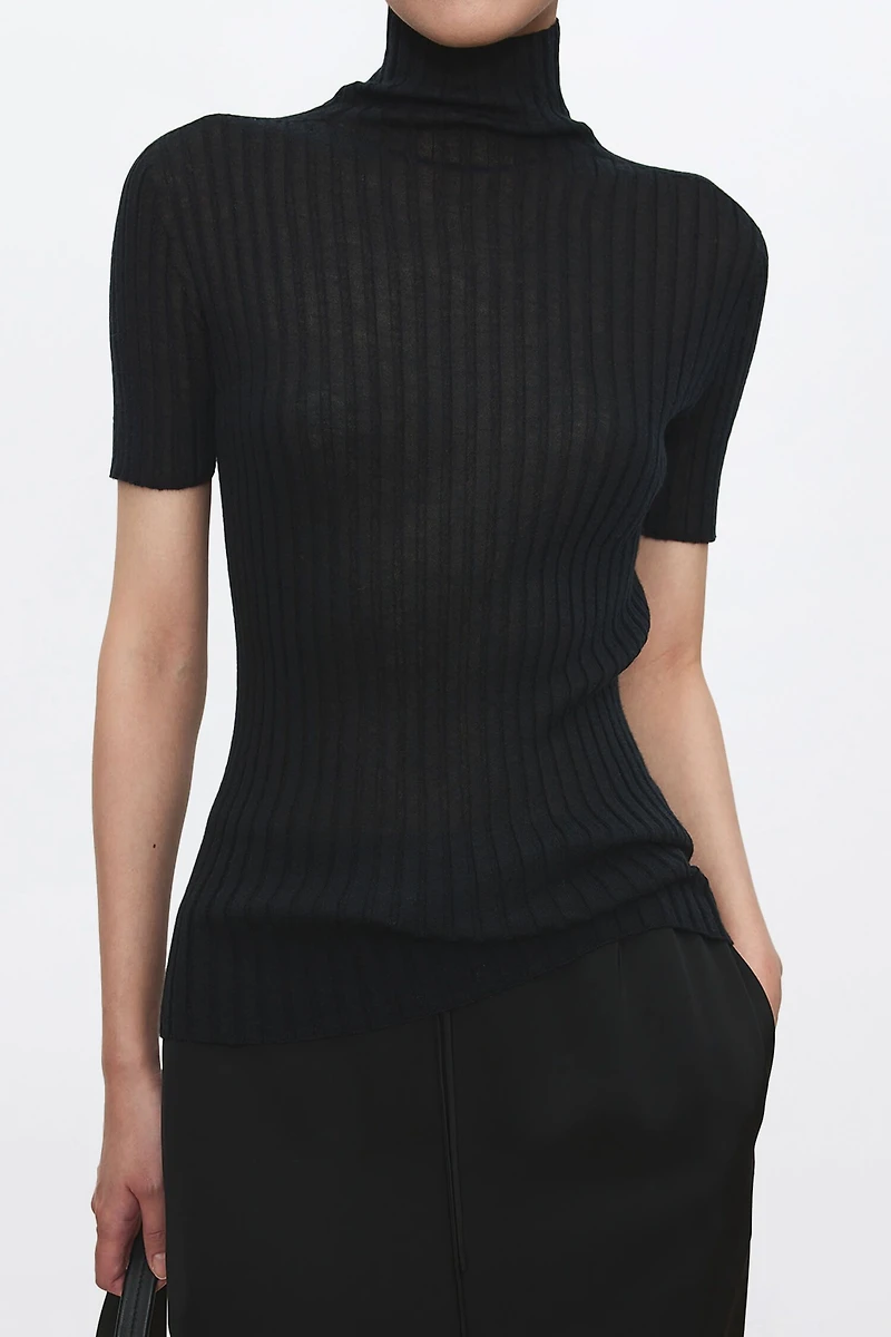 80s Fine-Spun Cashmere Seamless Short-Sleeve Knit