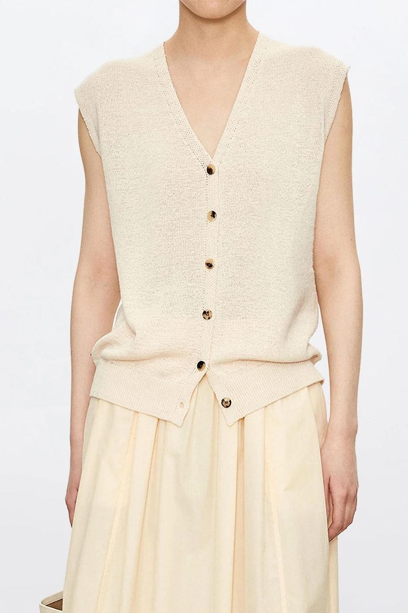 Cotton Yarn V-Neck Vest