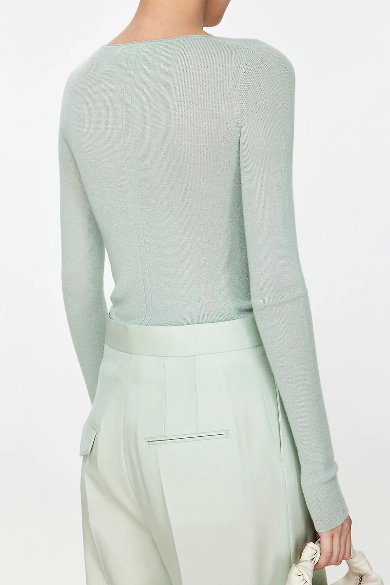 Italian Silk & Cashmere UV-Neck Base Shirt