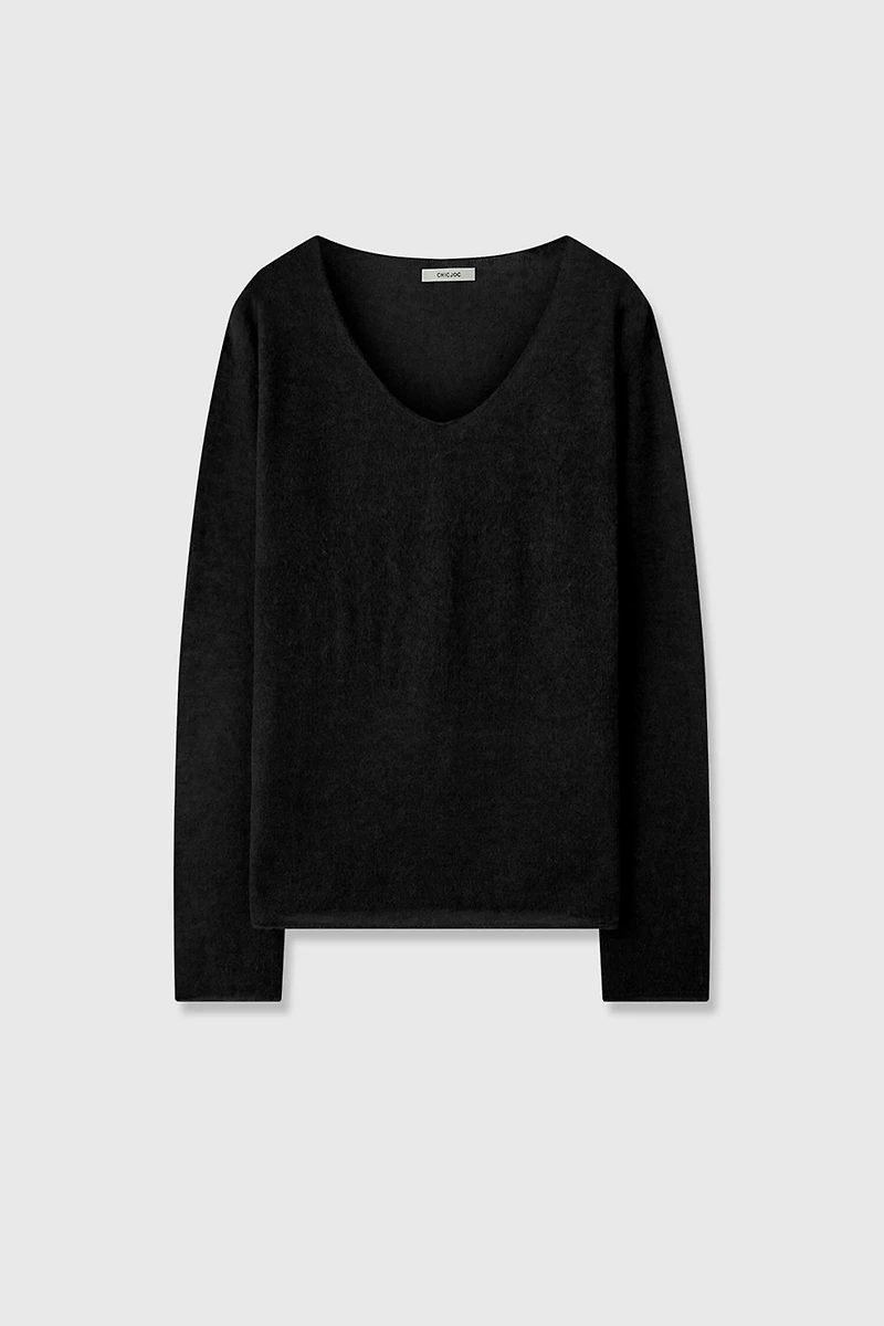 Lightweight Alpaca Wool Sweater with Natural Curl Edges