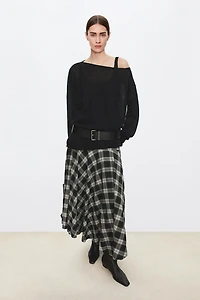 Lightweight Alpaca Wool Boat Neck Sweater