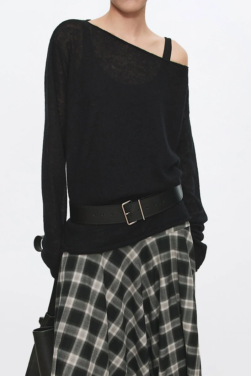 Lightweight Alpaca Wool Boat Neck Sweater