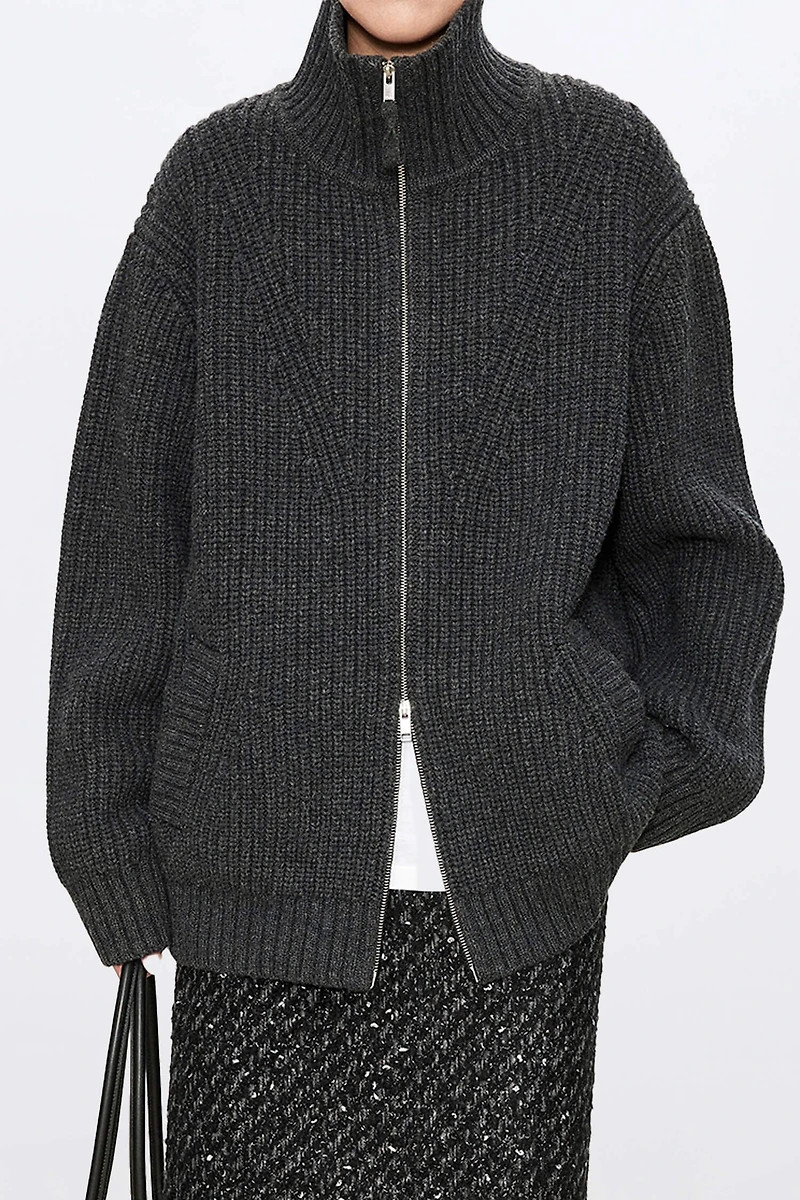 Mixed-color Turtleneck Pullover