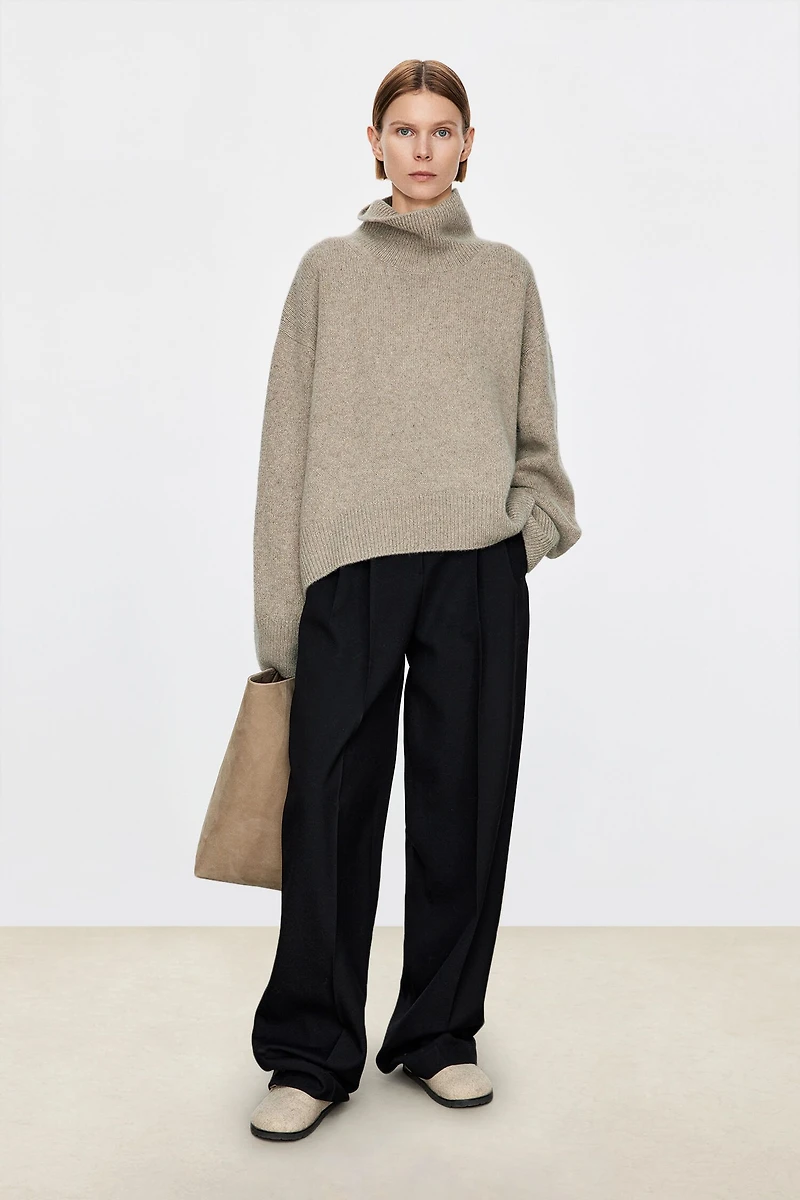 Pure Cashmere High-grammag High-neck sweater