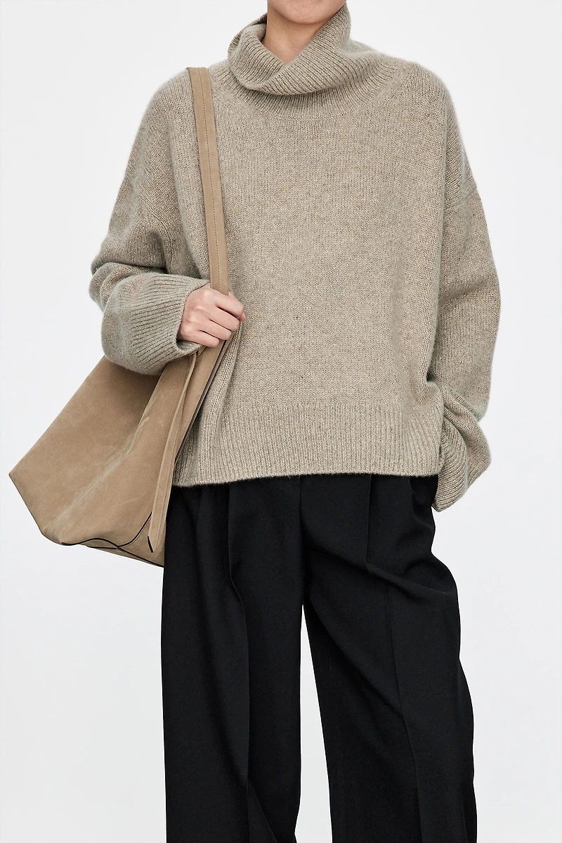 Pure Cashmere High-grammag High-neck sweater