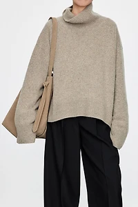 Pure Cashmere High-grammag High-neck sweater
