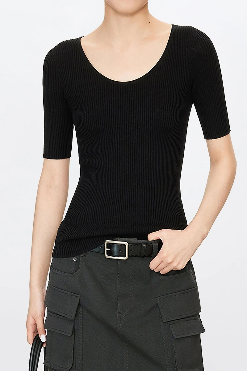 Silk Cotton Yarn UV Neck Mid-Sleeve Top
